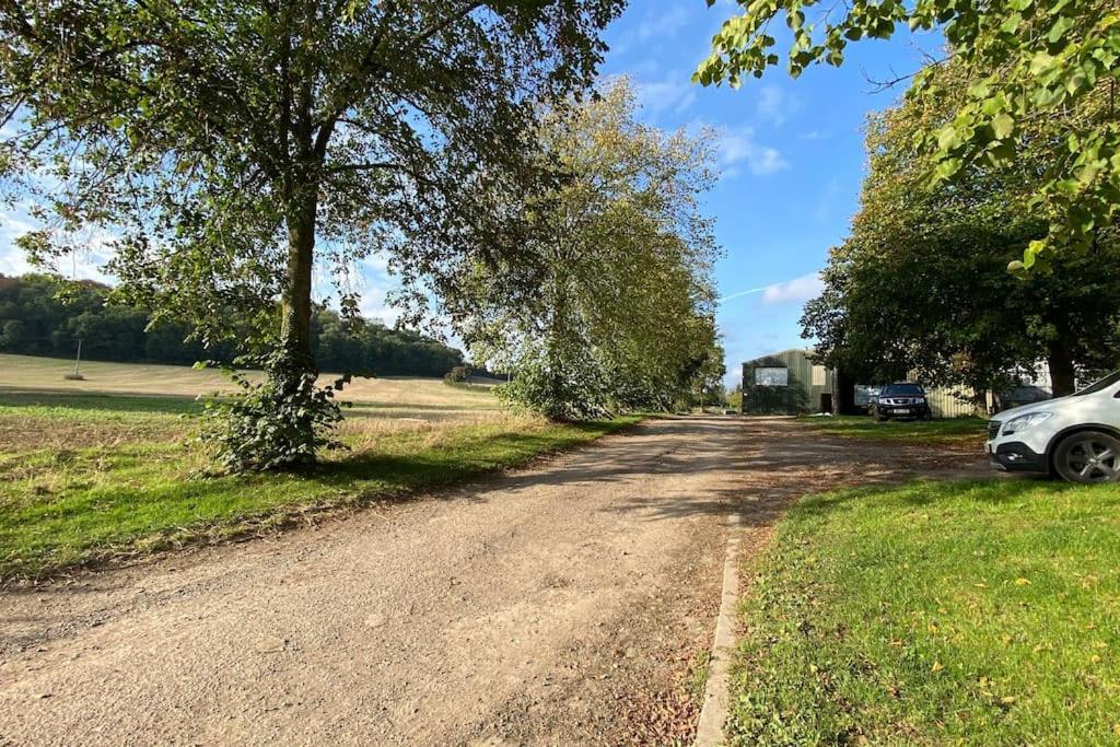 Cheerful 3 Bedroom Bungalow With Indoor Fire Place Gloucester Eksteriør billede